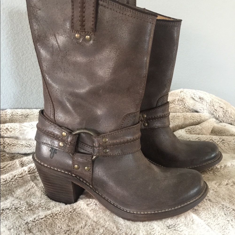 Frye Carmen harness short brown boot 7 1/2
